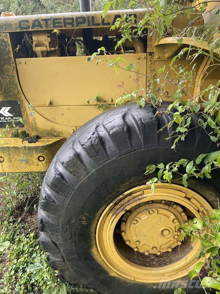 CAT 966 Pyöräkuormaajat