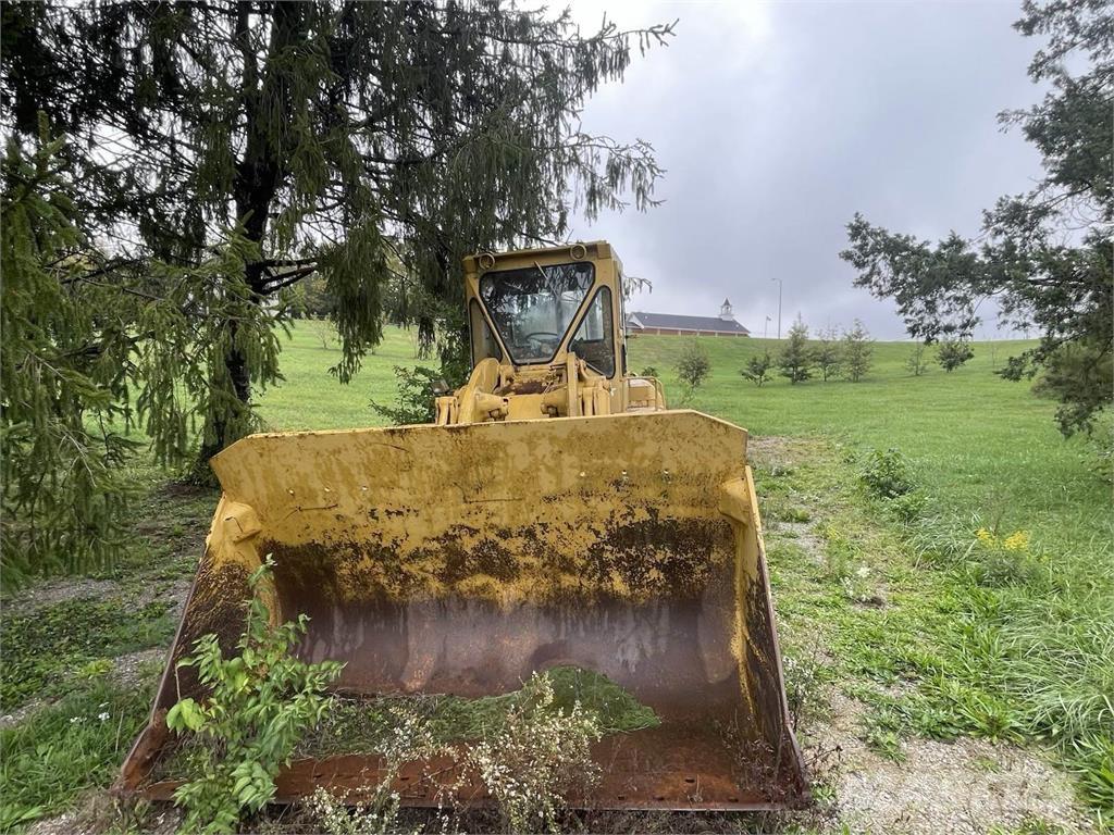 CAT 966 Pyöräkuormaajat