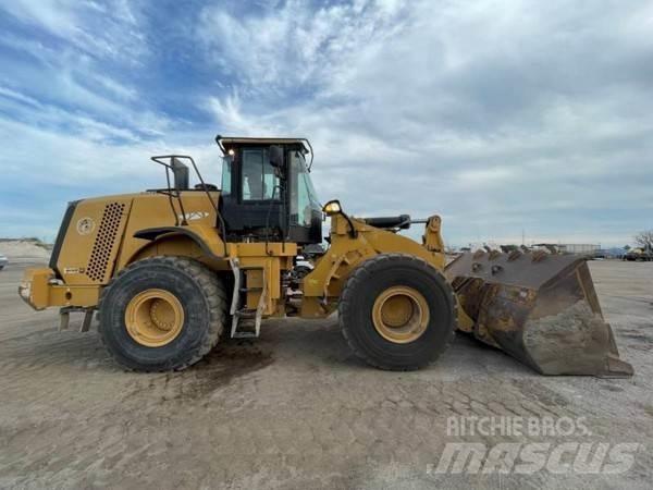 CAT 966K Pyöräkuormaajat