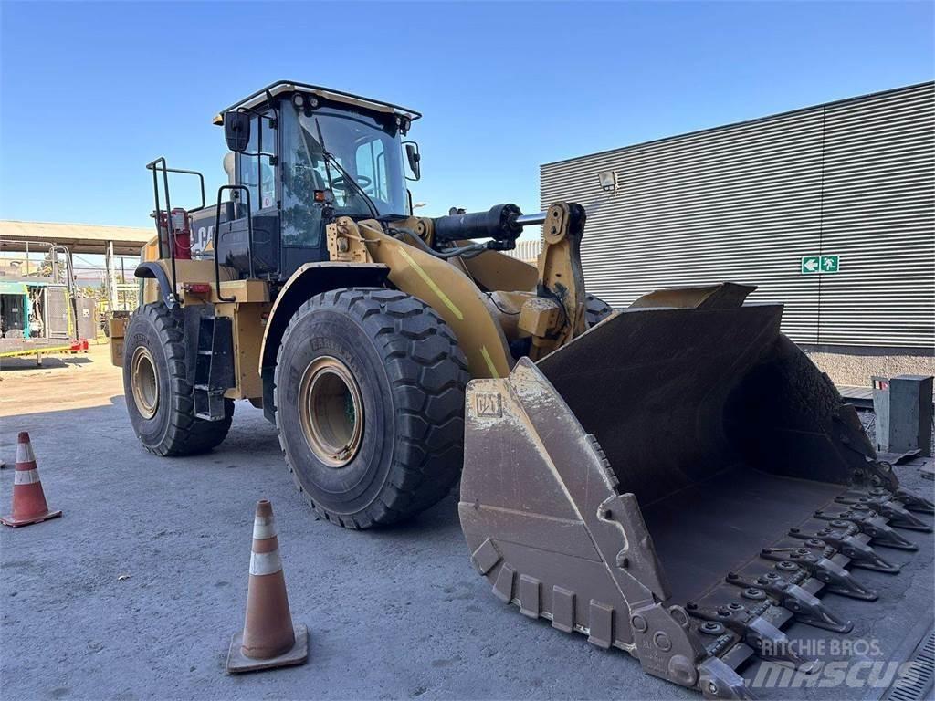 CAT 966L Pyöräkuormaajat