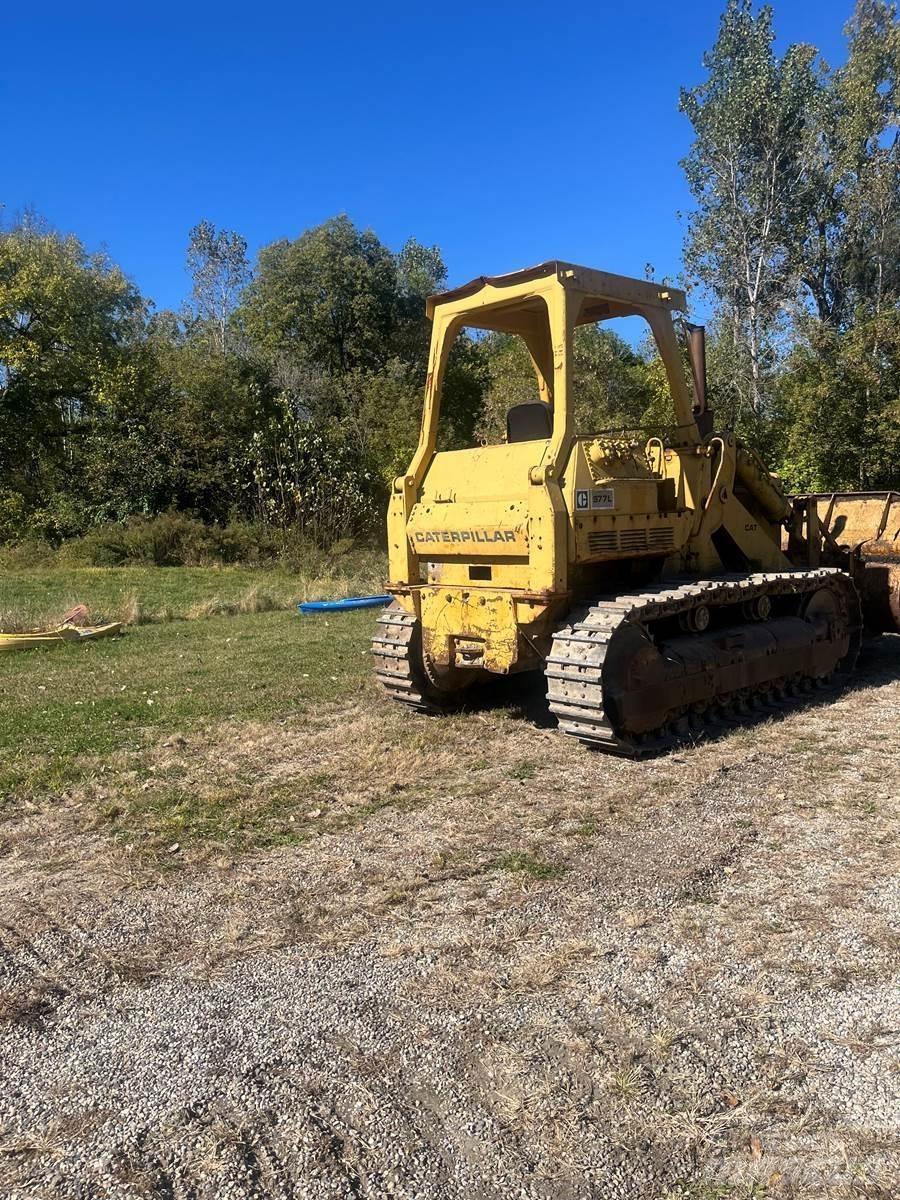 CAT 977L Telakuormaajat