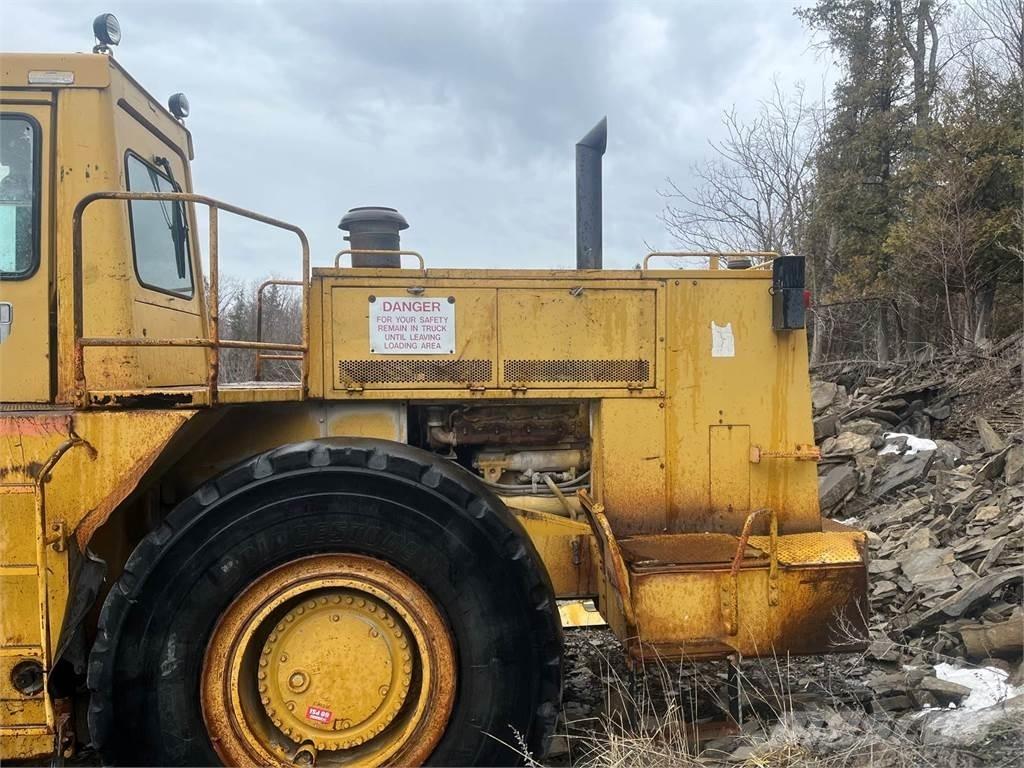 CAT 988B Pyöräkuormaajat