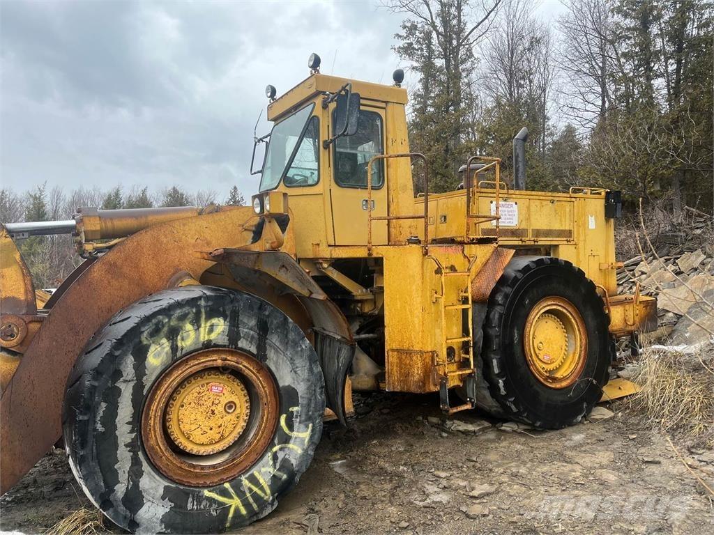 CAT 988B Pyöräkuormaajat
