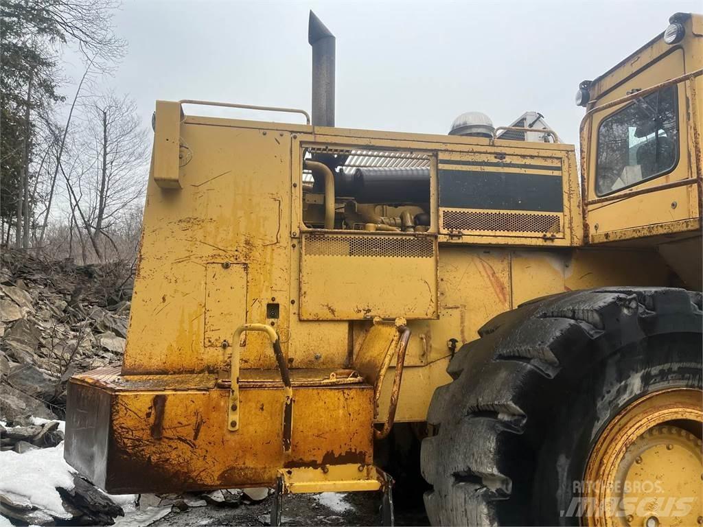 CAT 988B Pyöräkuormaajat