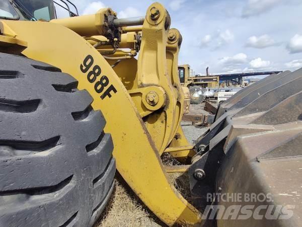 CAT 988F Pyöräkuormaajat