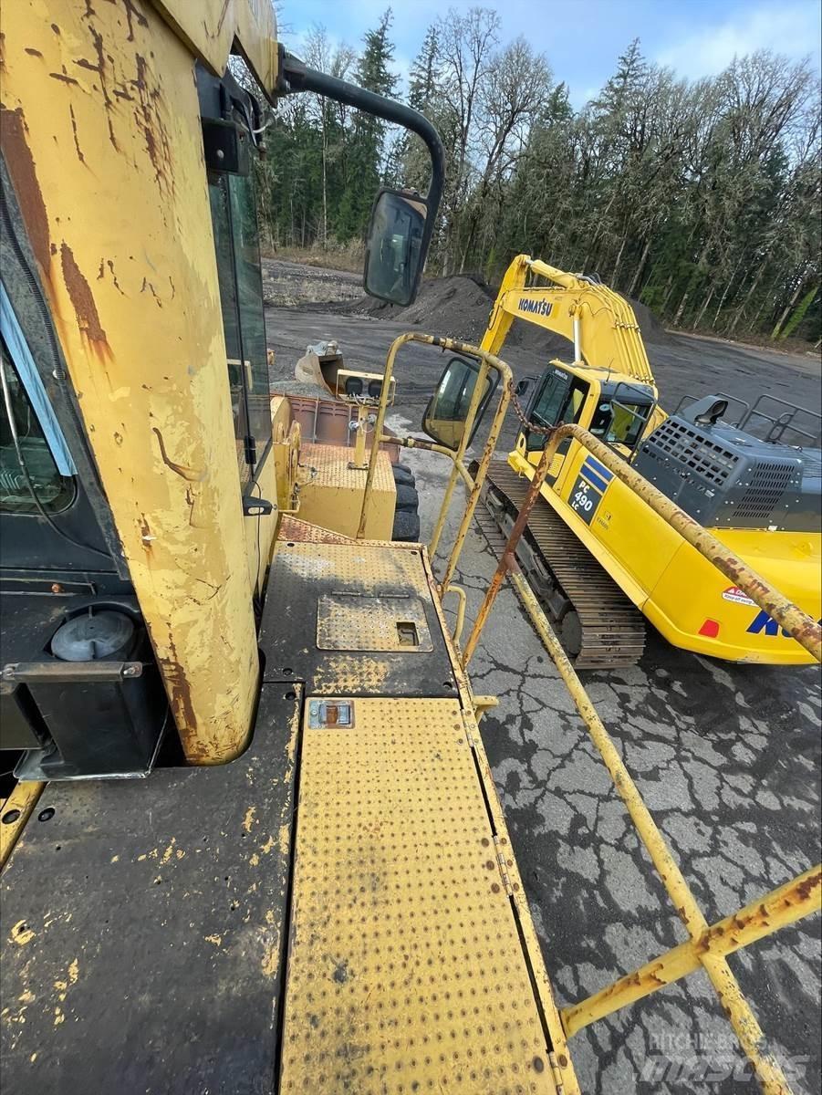 CAT 990 Pyöräkuormaajat