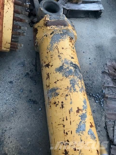 CAT 992D Pyöräkuormaajat