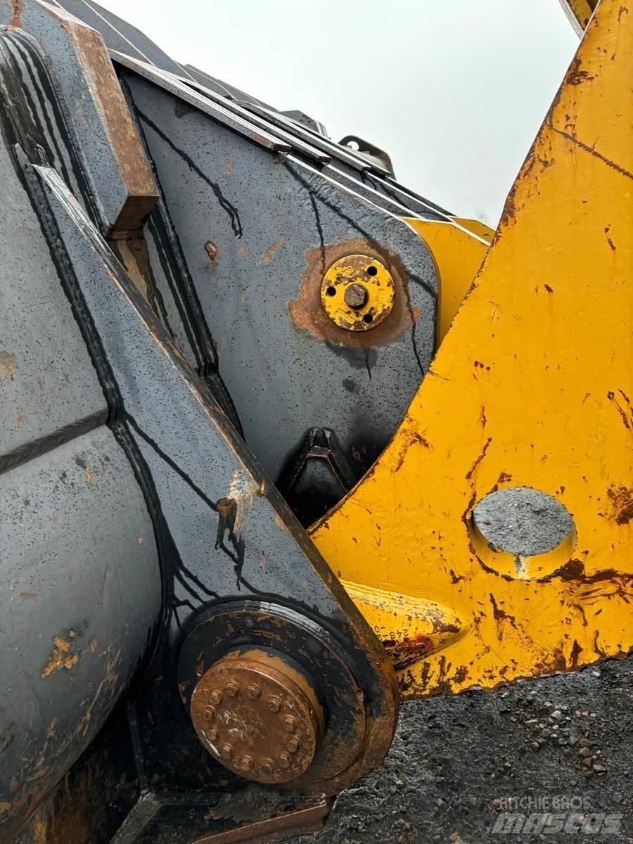 CAT 993K Pyöräkuormaajat