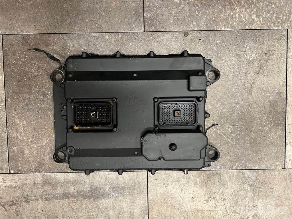 CAT C13 Sähkö ja elektroniikka