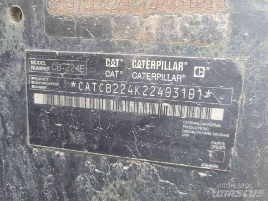 CAT CB24 Yksivalssijyrät