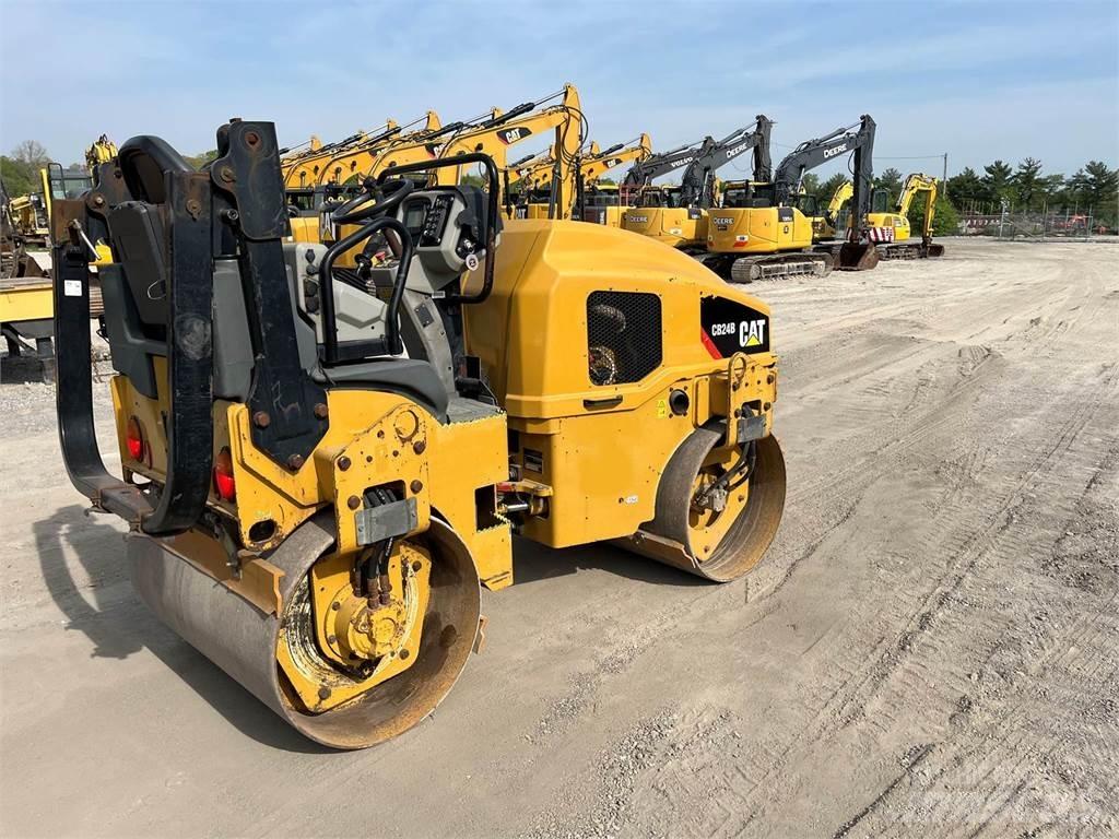 CAT CB24B Yksivalssijyrät
