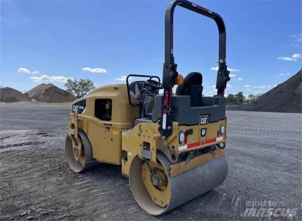 CAT CB34B Yksivalssijyrät