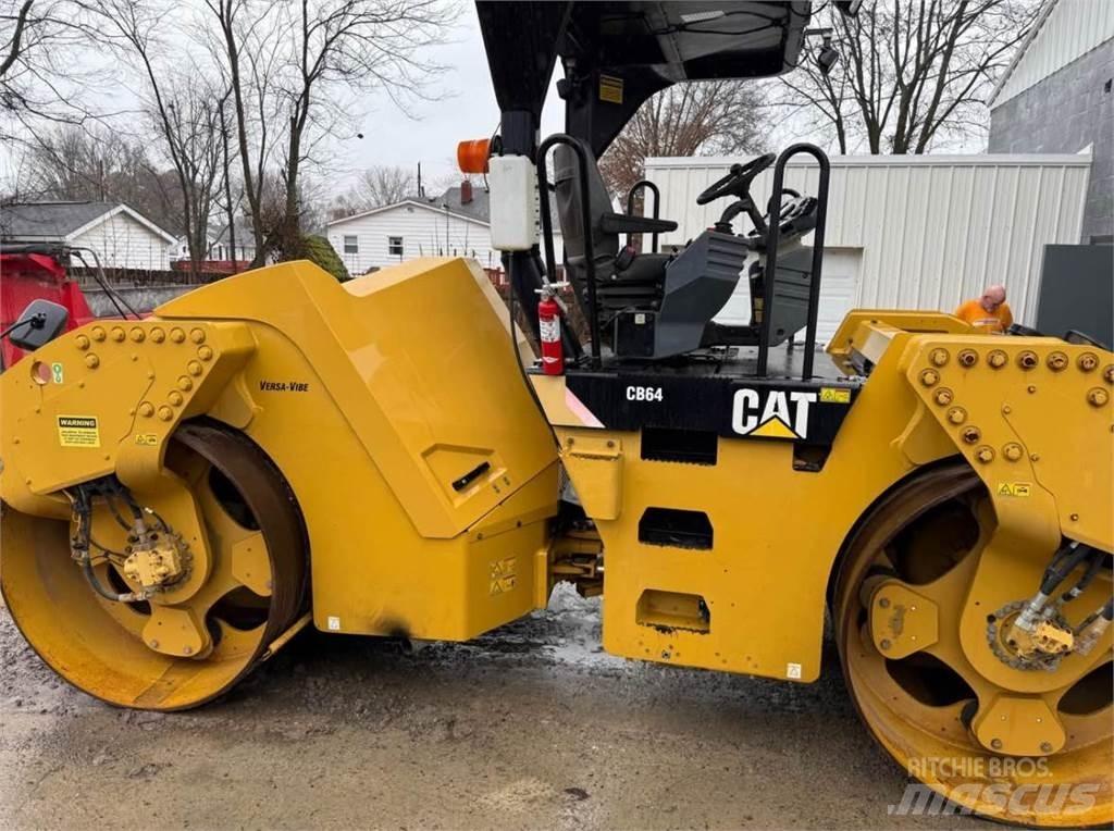 CAT CB64 Yksivalssijyrät