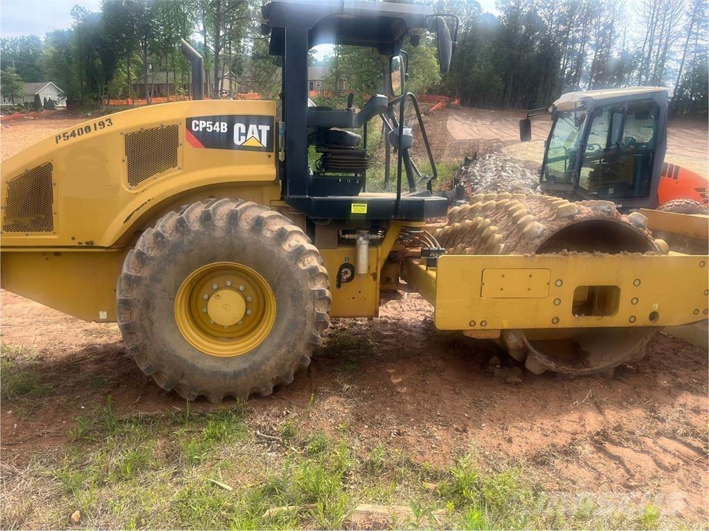CAT CP54B Tiivistyskoneet