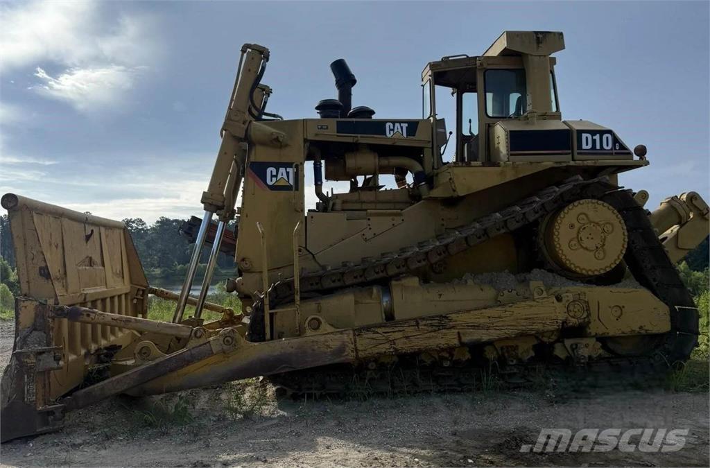 CAT D10 Telaketjupuskutraktorit