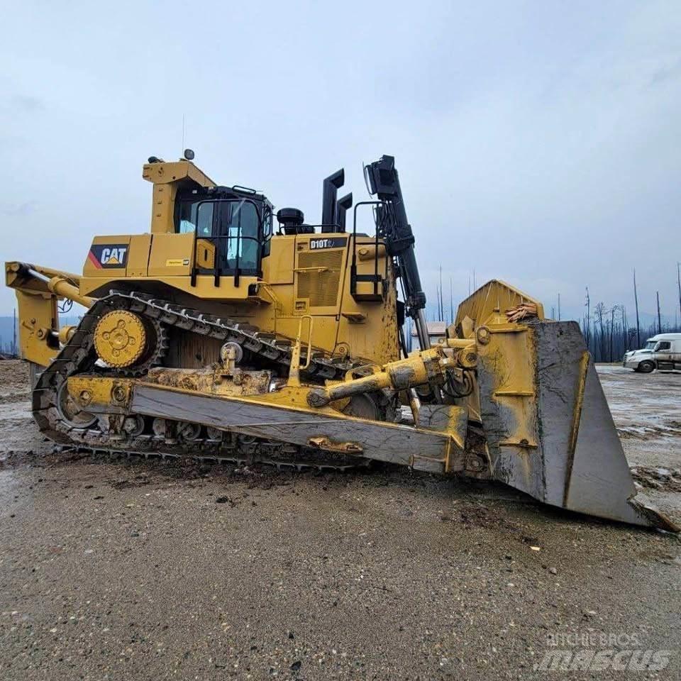 CAT D10T Telaketjupuskutraktorit