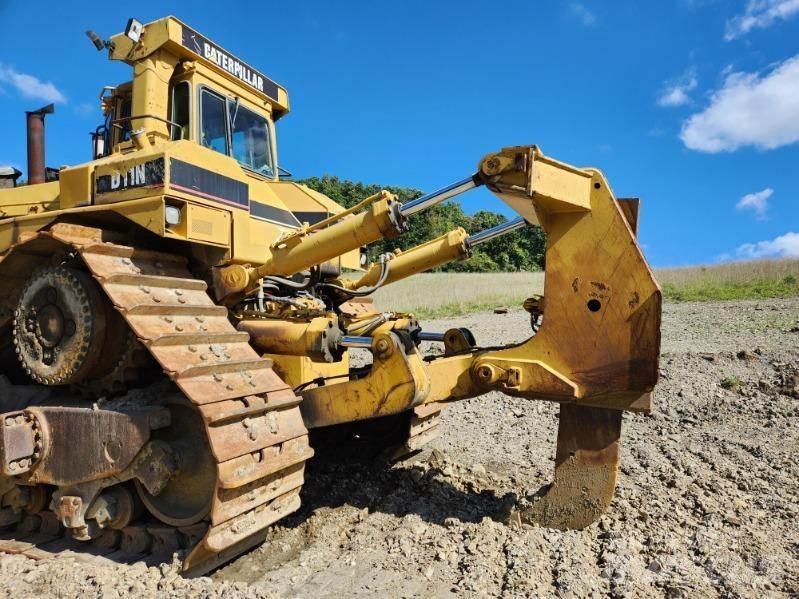 CAT D11N Telaketjupuskutraktorit