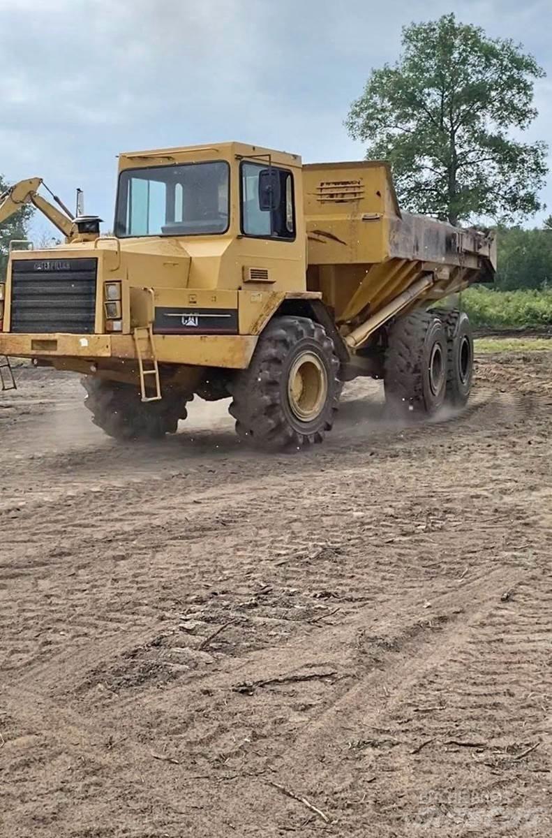 CAT D250B Dumpperit