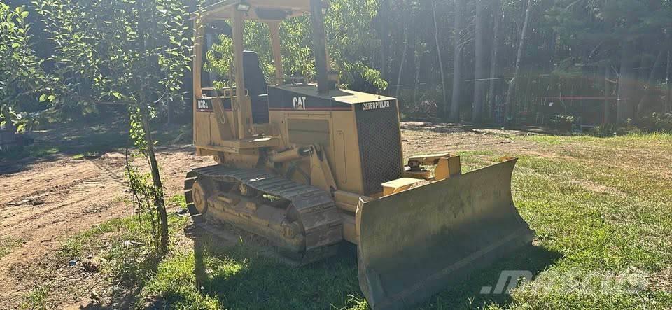 CAT D3C XL Telaketjupuskutraktorit