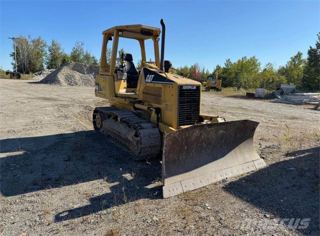 CAT D3G XL Telaketjupuskutraktorit