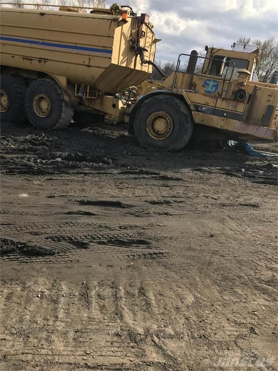 CAT D400 Säiliöautot