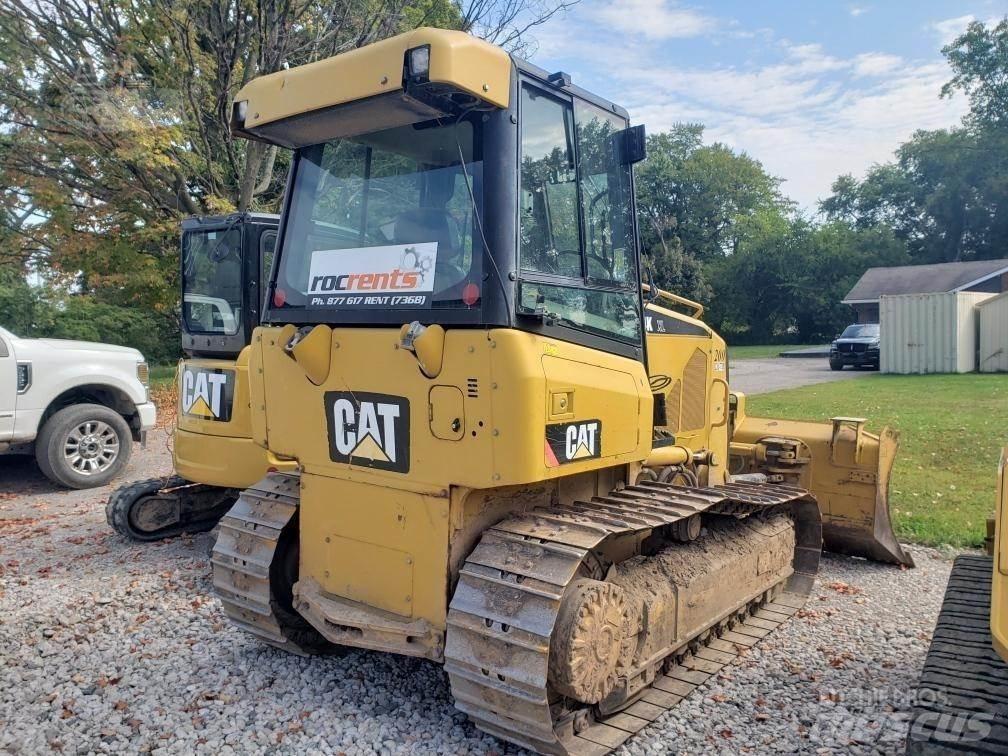 CAT D4K XL Telaketjupuskutraktorit