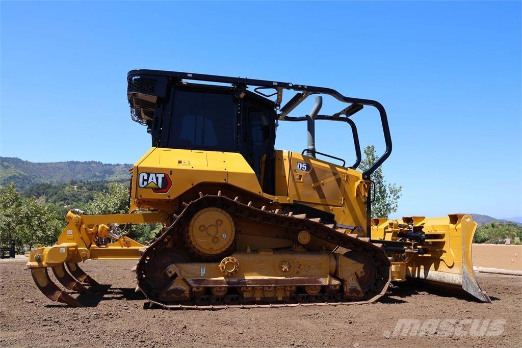 CAT D5 XL Telaketjupuskutraktorit