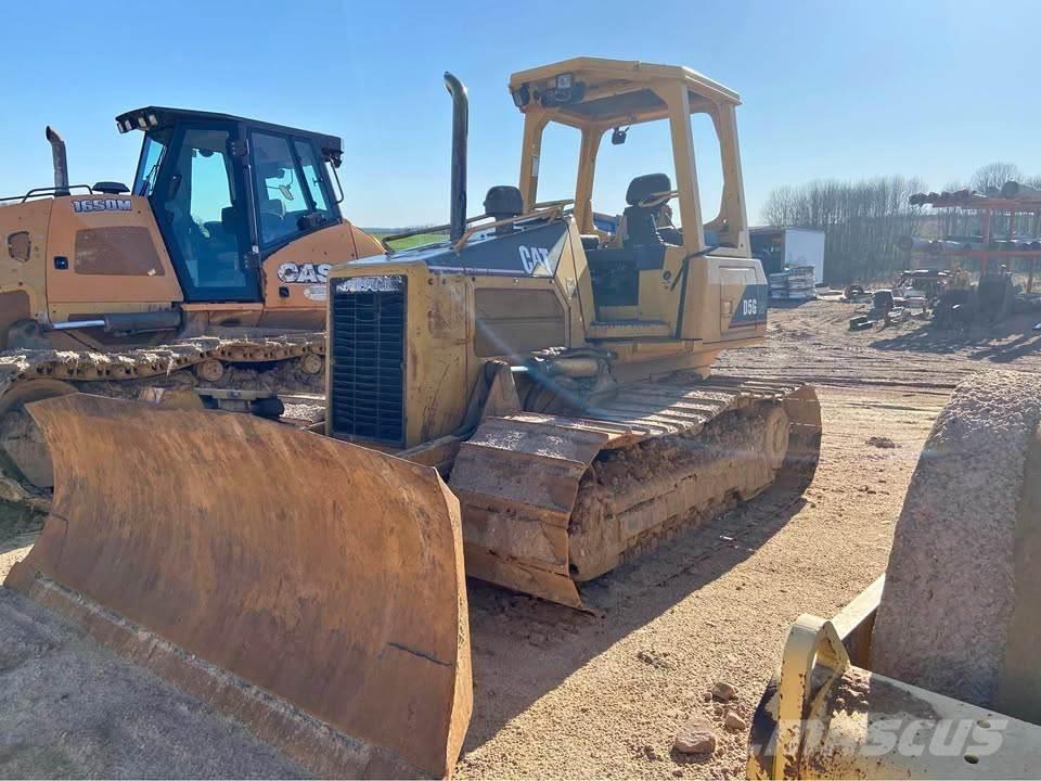 CAT D5G Telaketjupuskutraktorit