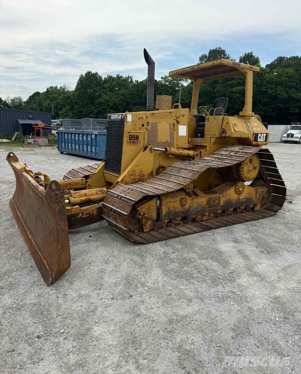 CAT D5H II Telaketjupuskutraktorit