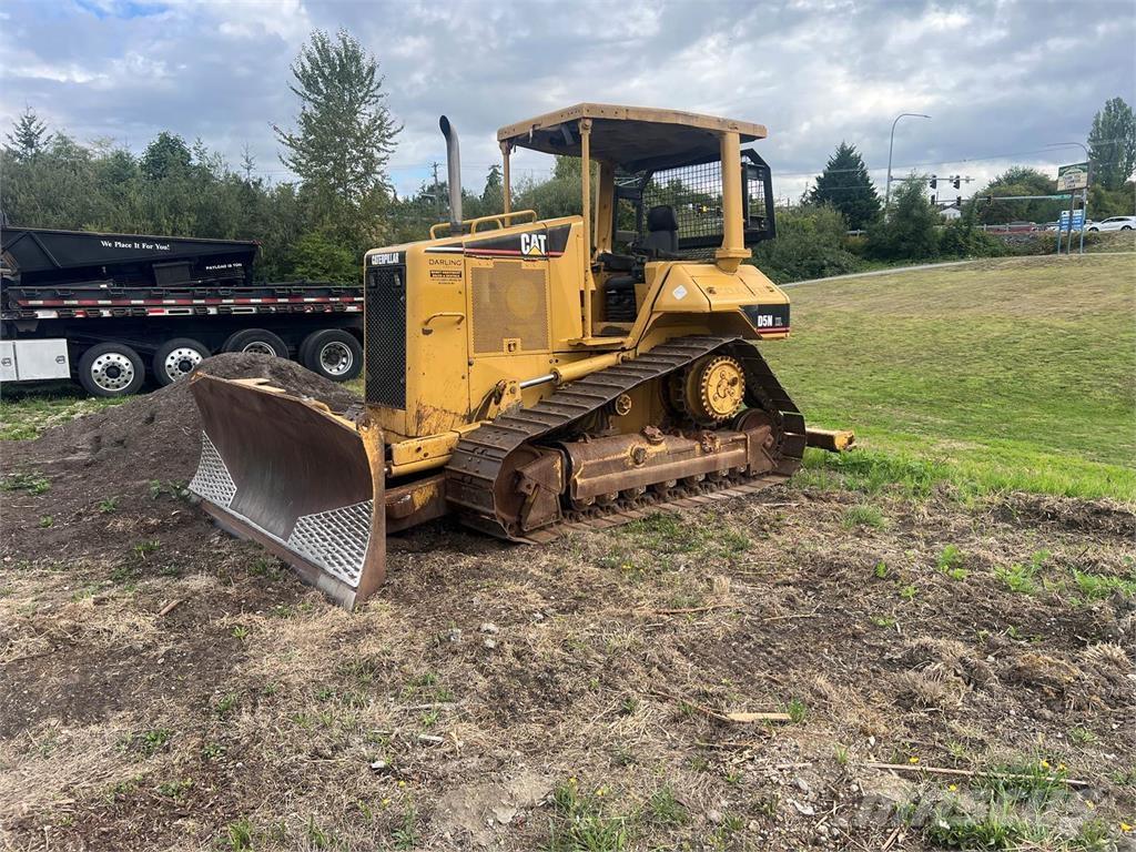 CAT D5N Telaketjupuskutraktorit