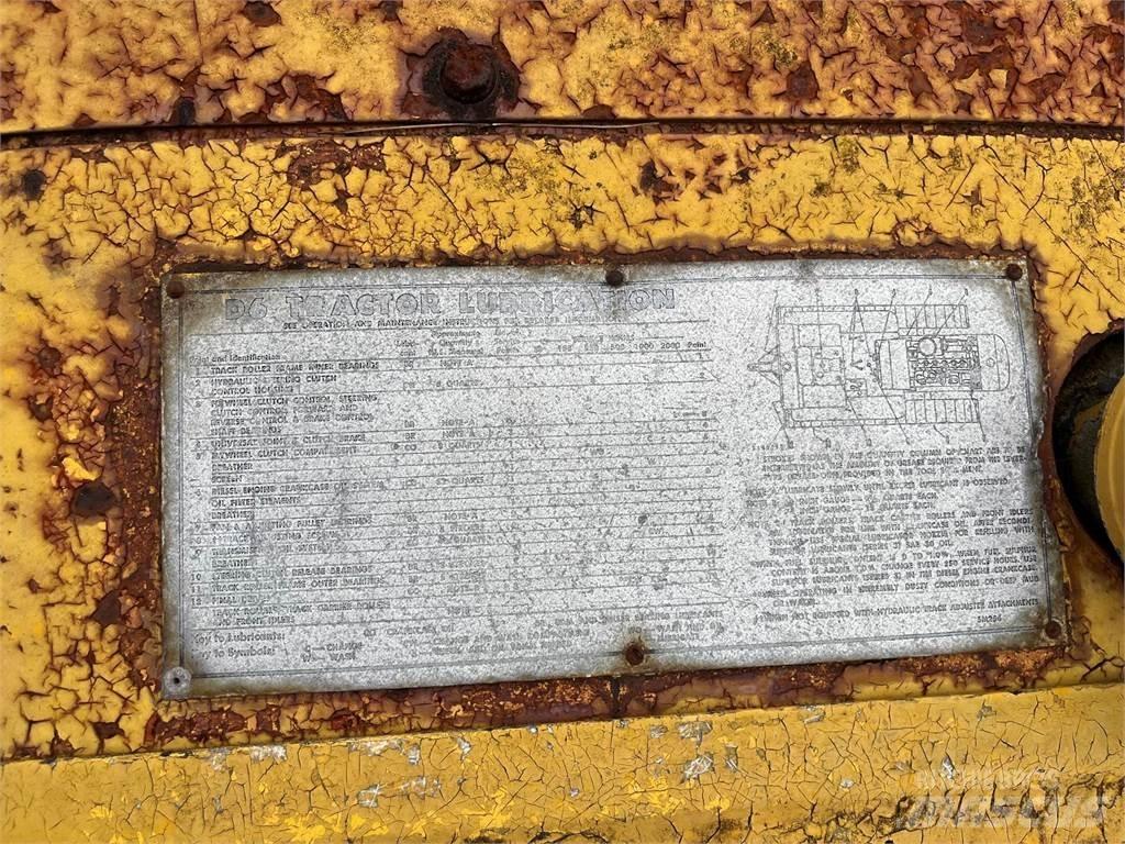 CAT D6 Telaketjupuskutraktorit