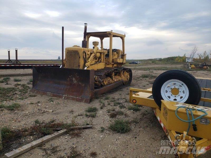 CAT D6C Telaketjupuskutraktorit