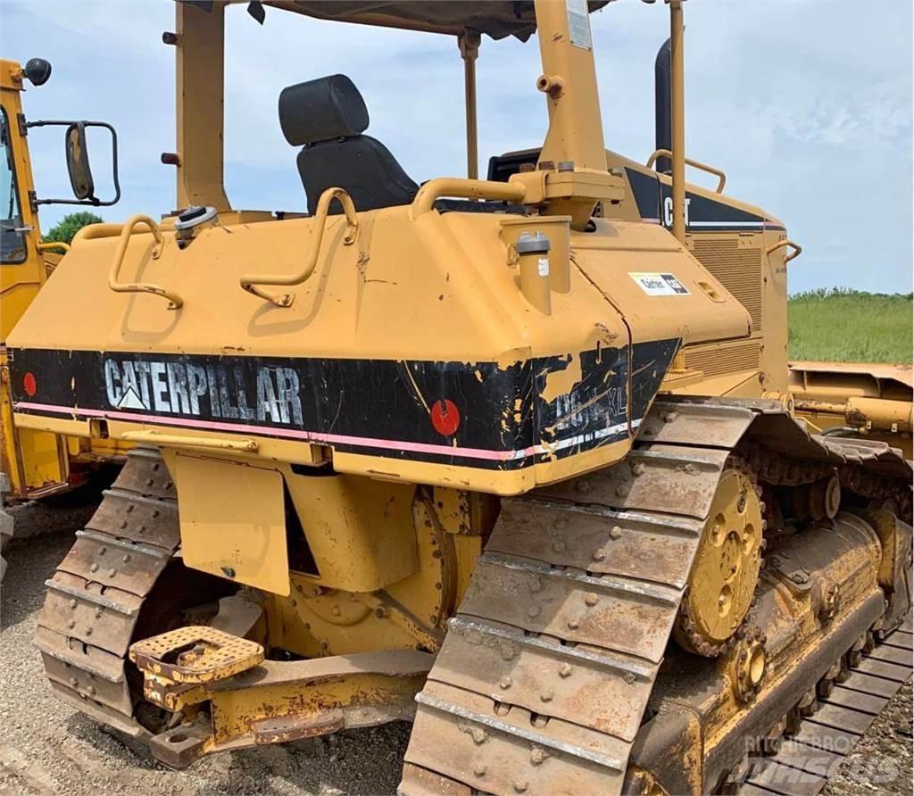 CAT D6N XL Telaketjupuskutraktorit