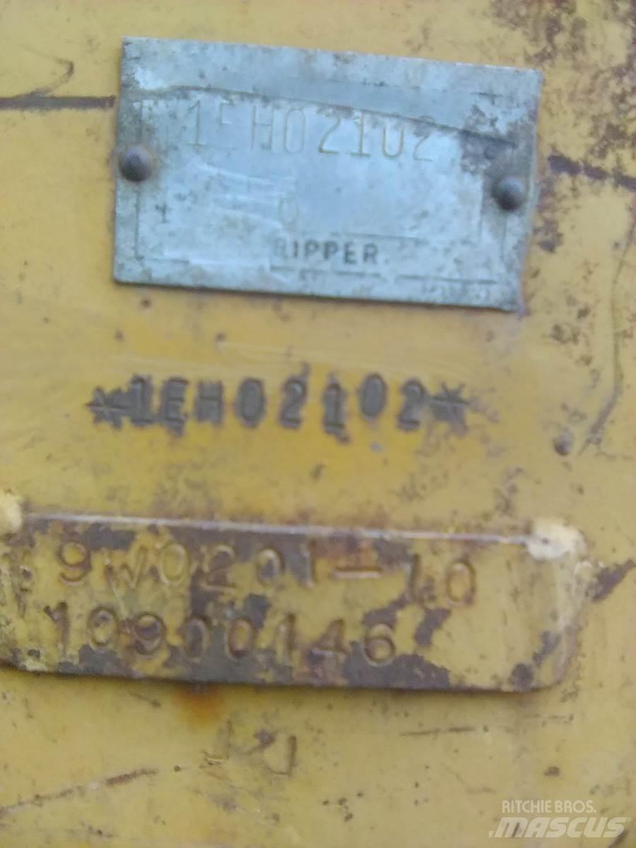 CAT D6R Repijät