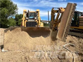 CAT D6T Telaketjupuskutraktorit