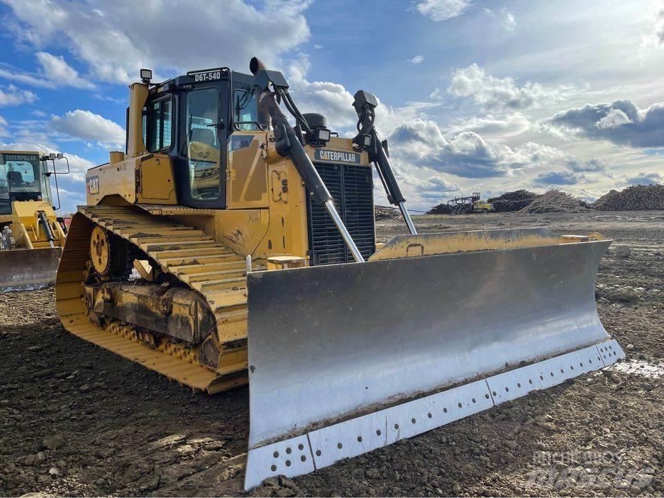 CAT D6T Telaketjupuskutraktorit
