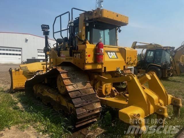 CAT D6T Telaketjupuskutraktorit