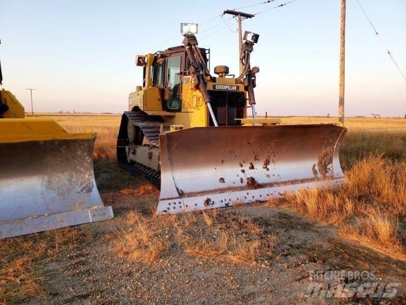 CAT D6T XW Telaketjupuskutraktorit