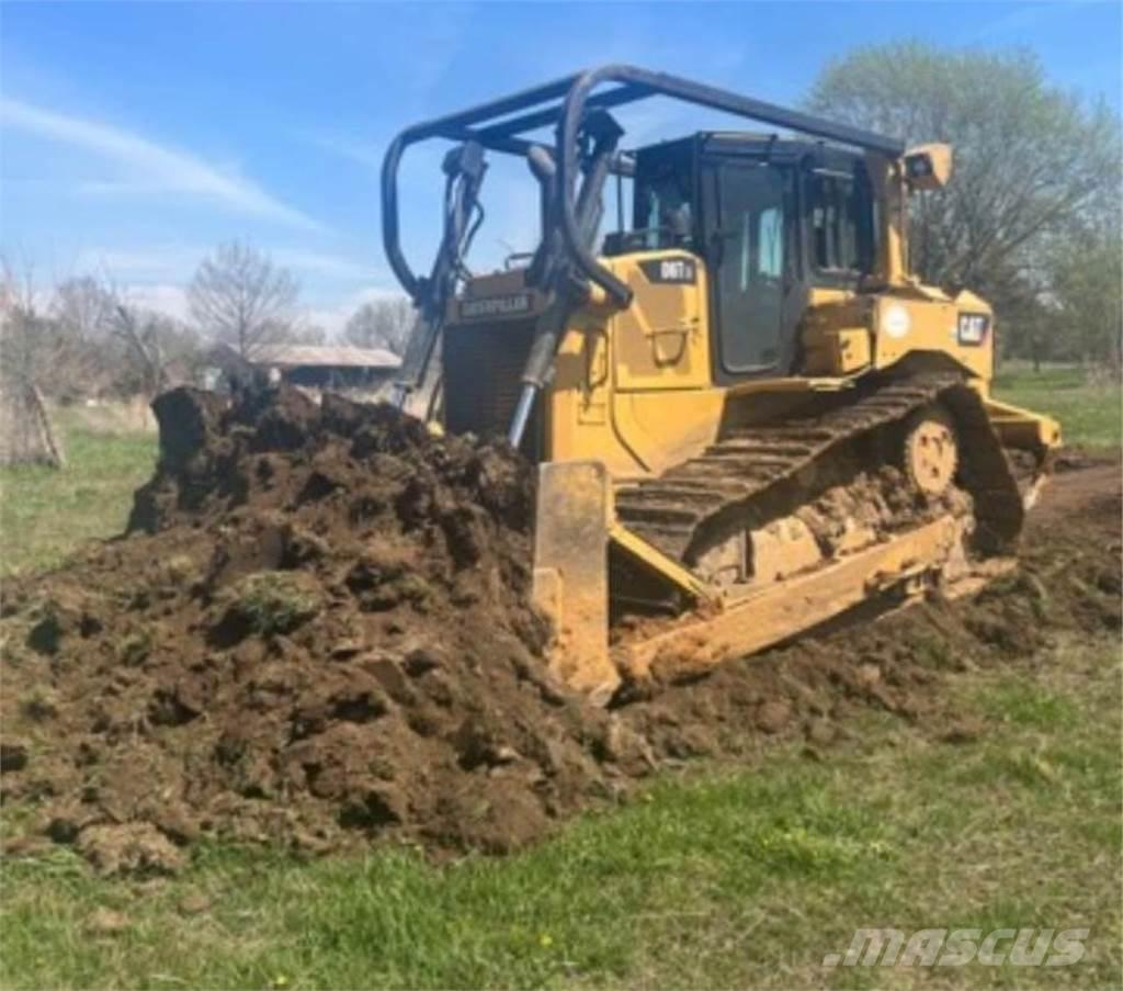 CAT D6T XW Telaketjupuskutraktorit