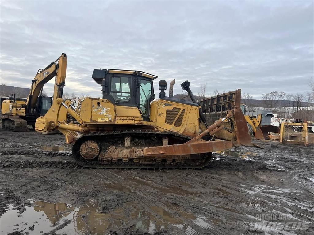 CAT D7E Telaketjupuskutraktorit