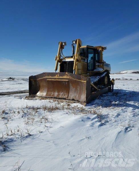 CAT D7R Telaketjupuskutraktorit