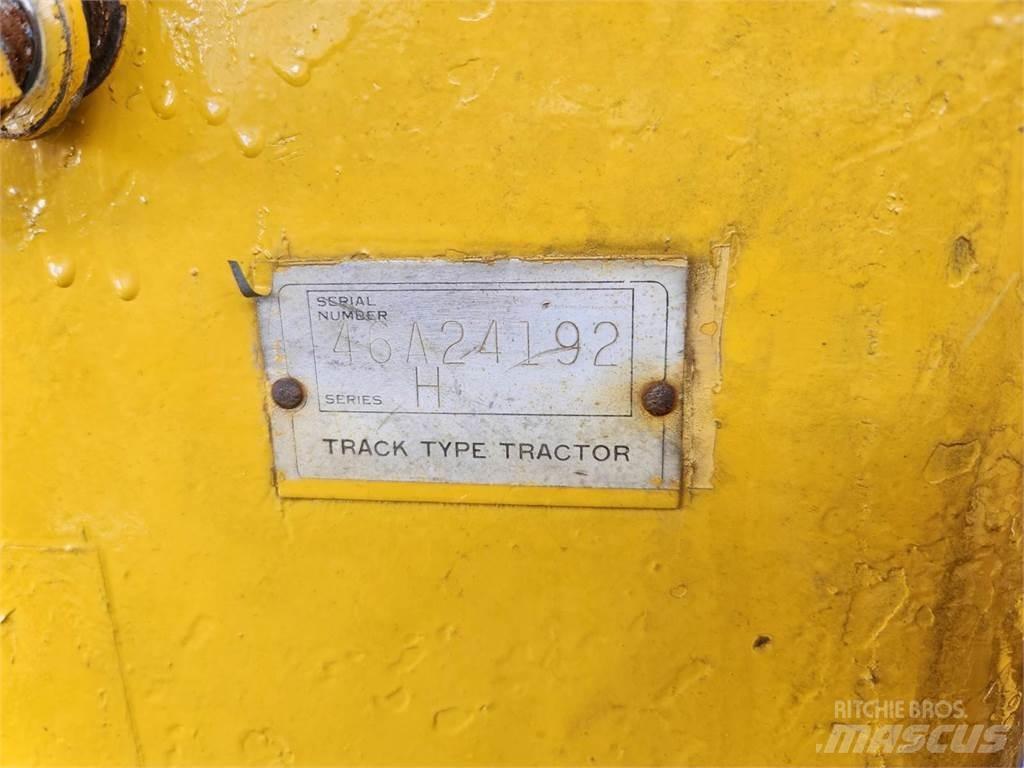 CAT D8H Telaketjupuskutraktorit