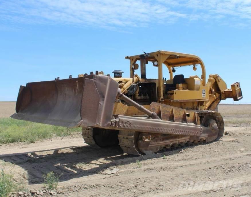 CAT D8H Telaketjupuskutraktorit