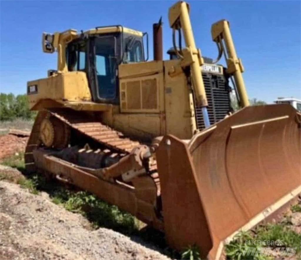 CAT D8R II Telaketjupuskutraktorit