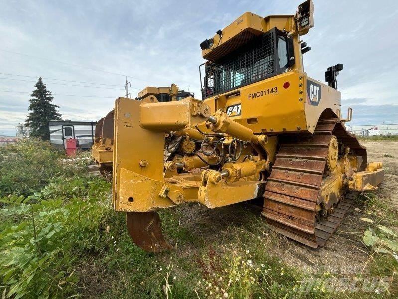 CAT D8T Telaketjupuskutraktorit