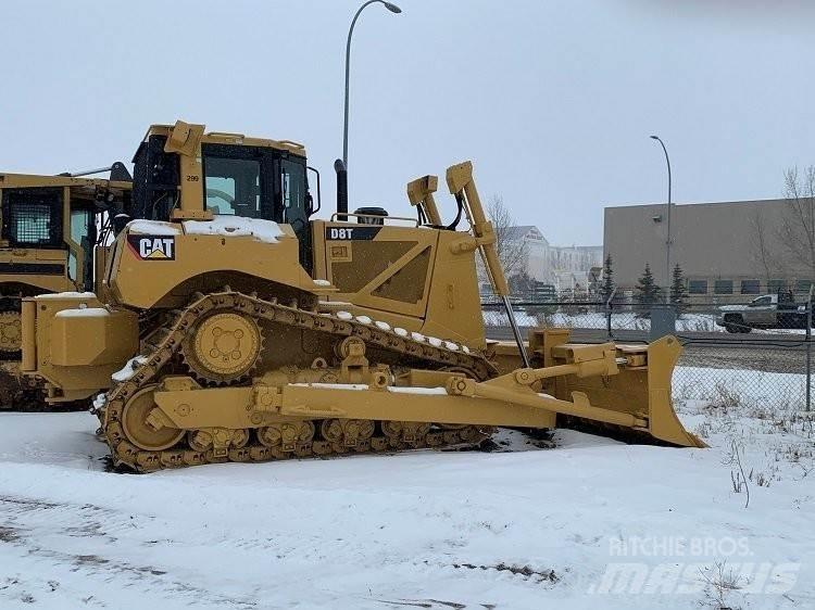 CAT D8T Telaketjupuskutraktorit