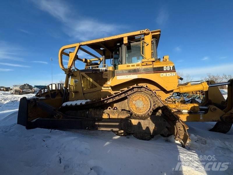 CAT D8T Telaketjupuskutraktorit