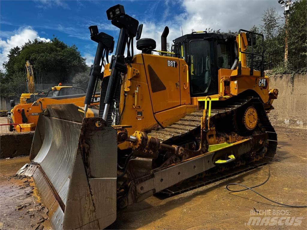 CAT D8T Telaketjupuskutraktorit