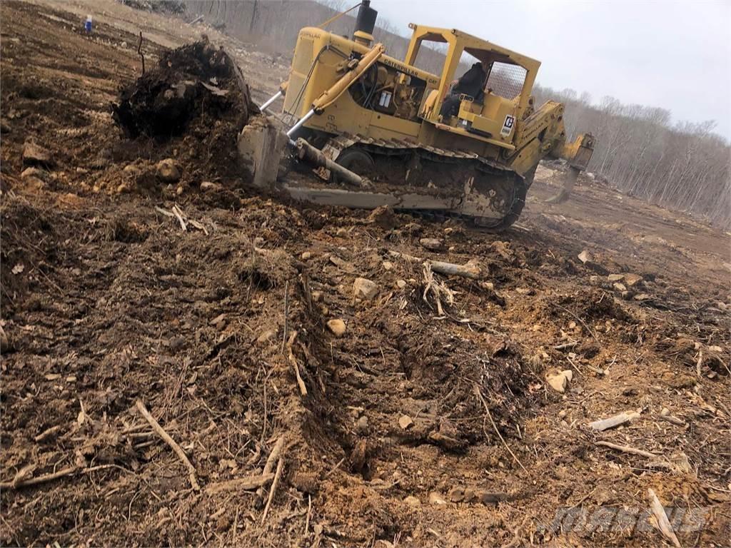 CAT D9G Telaketjupuskutraktorit