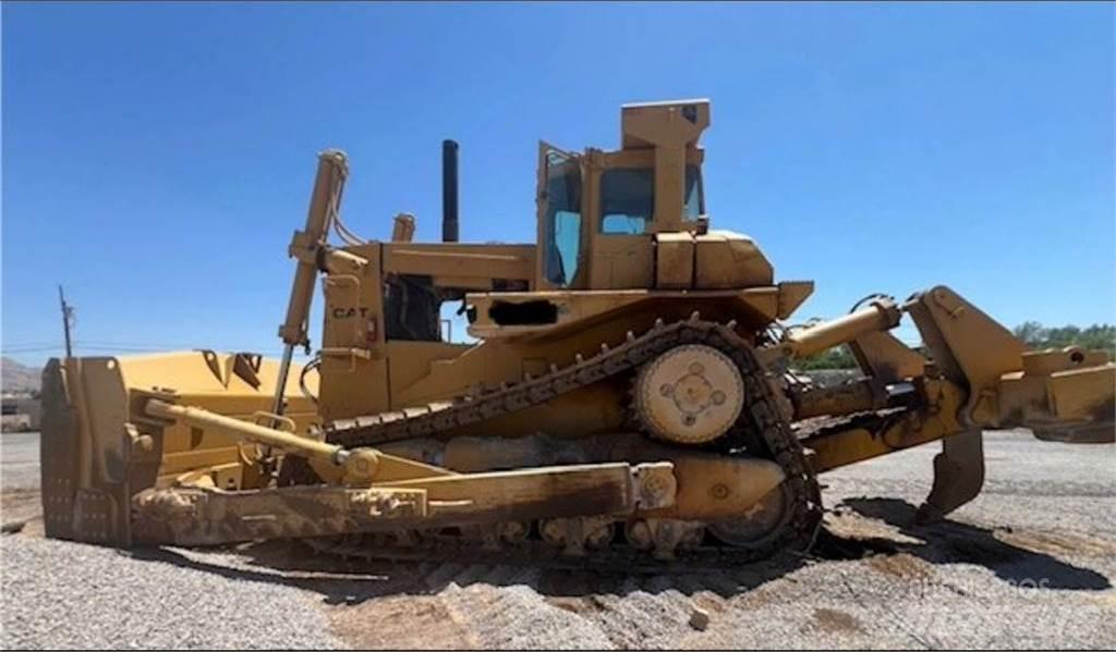 CAT D9L Telaketjupuskutraktorit